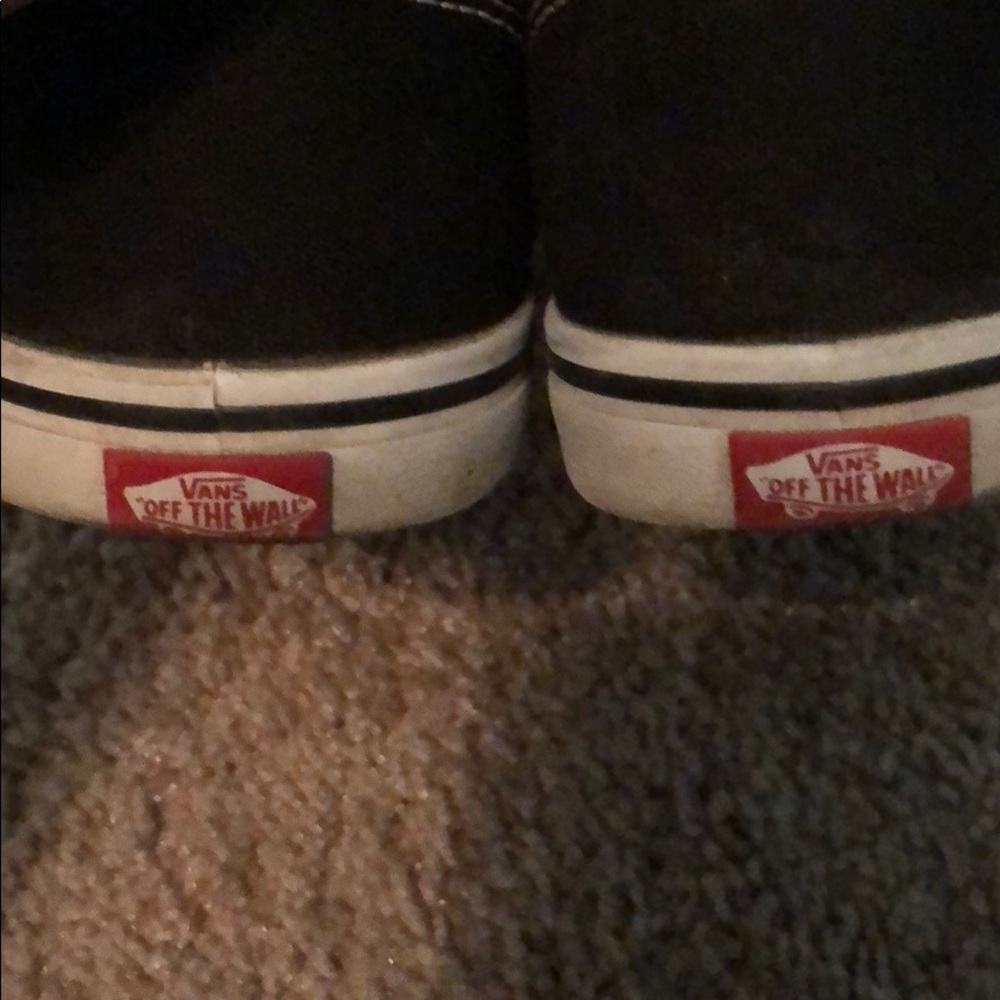 Vans - Picture 3 of 6